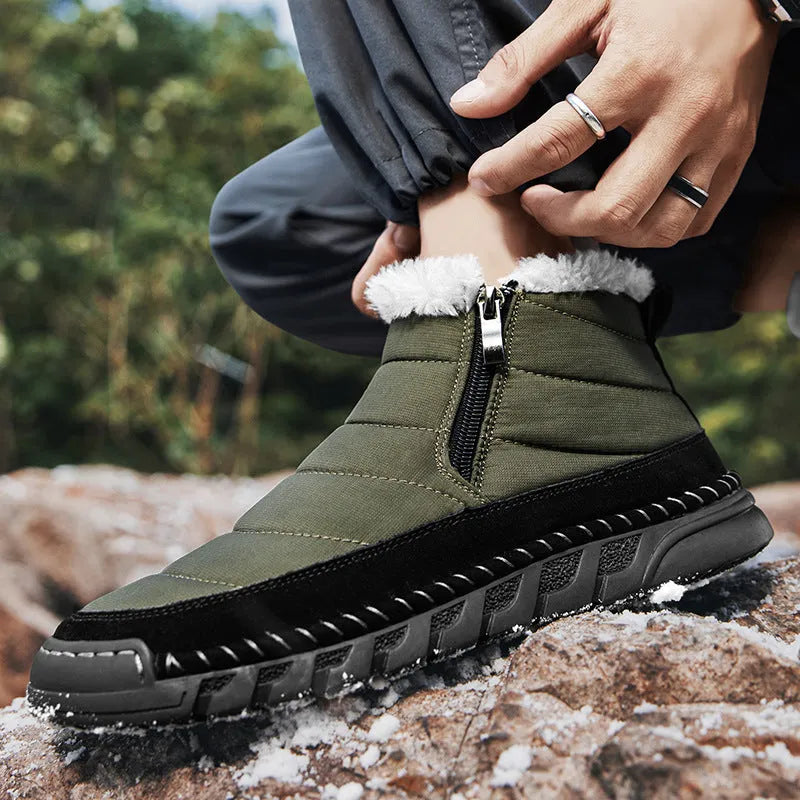 Men's plus size British-style snow boots in black with a cotton upper and flat rubber sole.