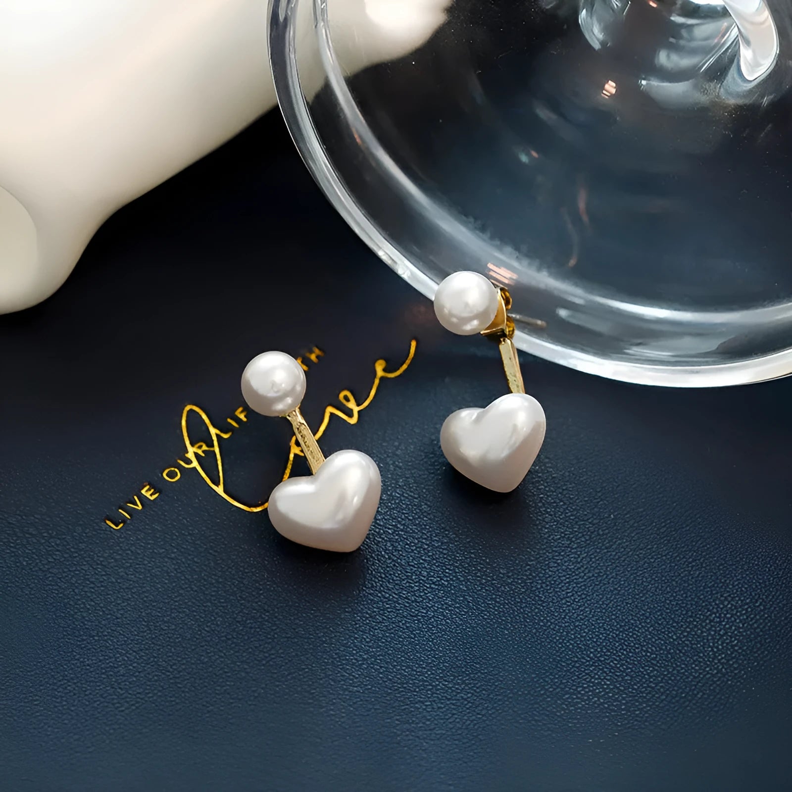 Korean style heart-shaped women's stud earrings with artificial pearl inlay on alloy posts
