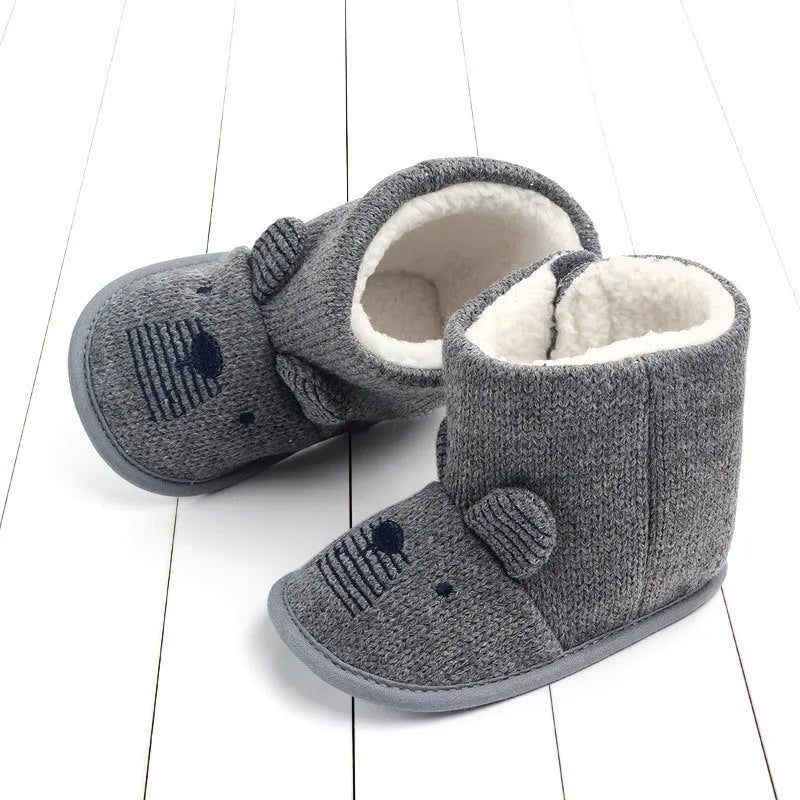 Baby wool warm cotton high-top shoes with Velcro fastening, white, available in sizes 11.5cm to 13.5cm