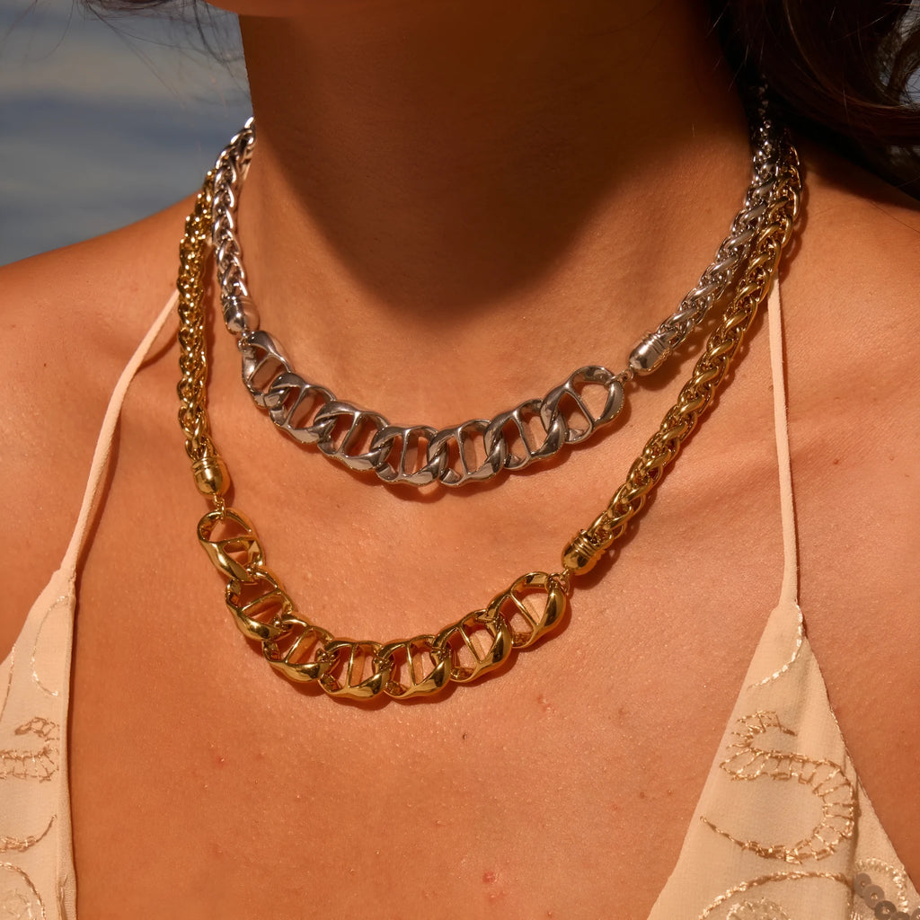 Stainless steel necklace with geometric pendant and gold plating in fashion OL style