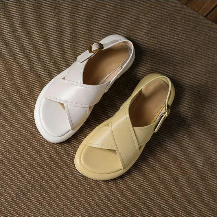 Women's flat non-slip Roman platform sandals in white with microfiber upper and polyurethane sole