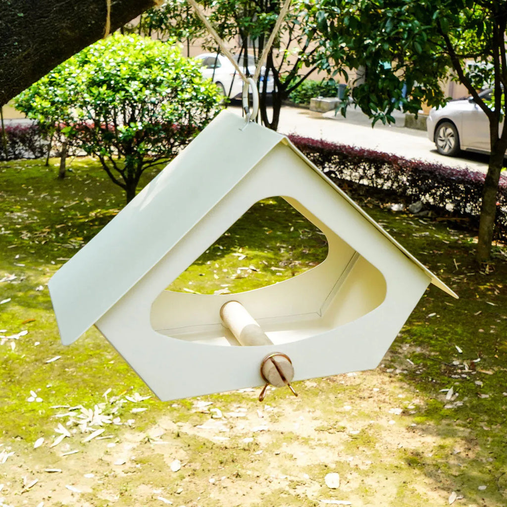 European-style iron bird nest with modern design for outdoor courtyard decoration and bird feeding