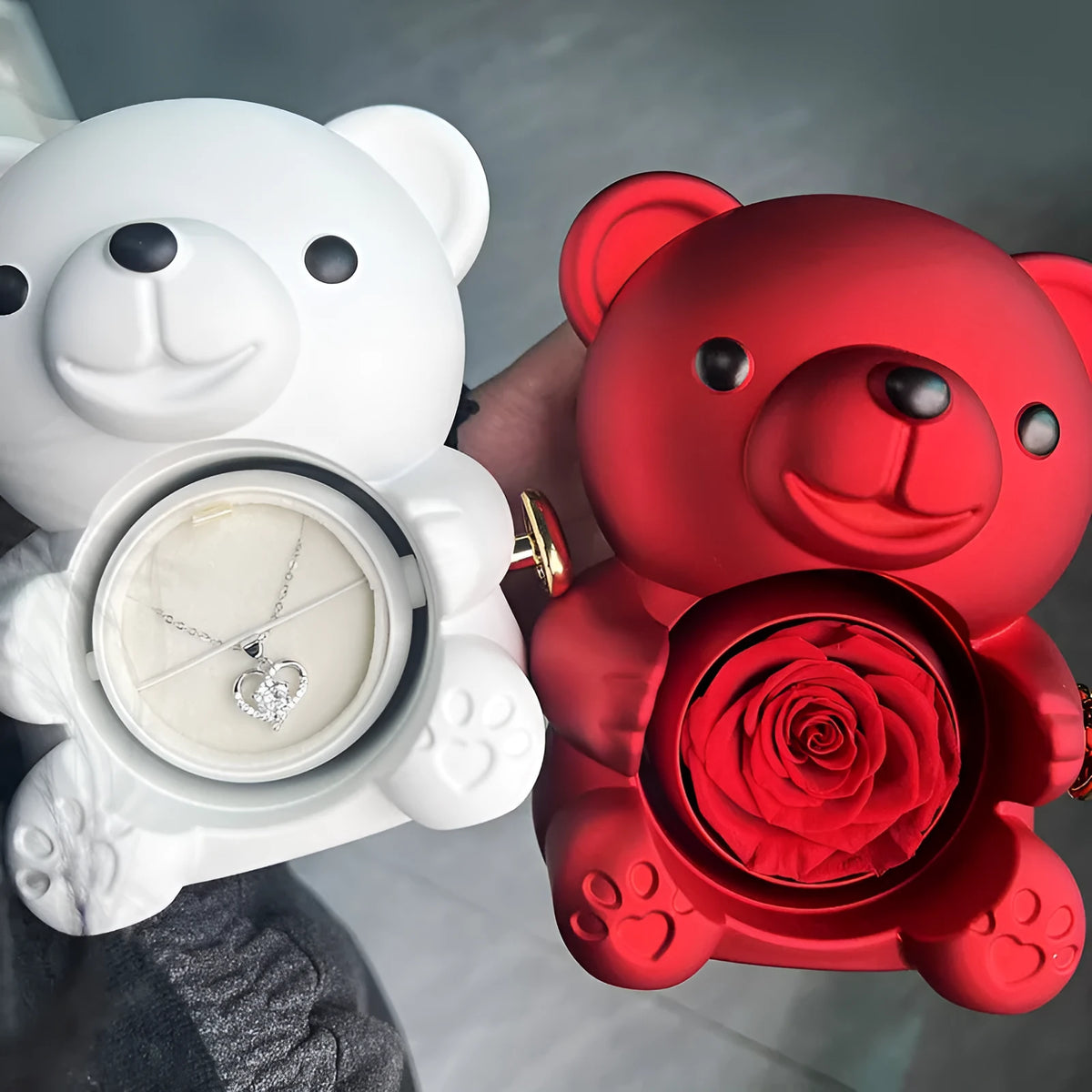 Rotating bear jewelry box with preserved plastic rose – plastic spray paint finish – 12x13x15.5cm – cyan colour