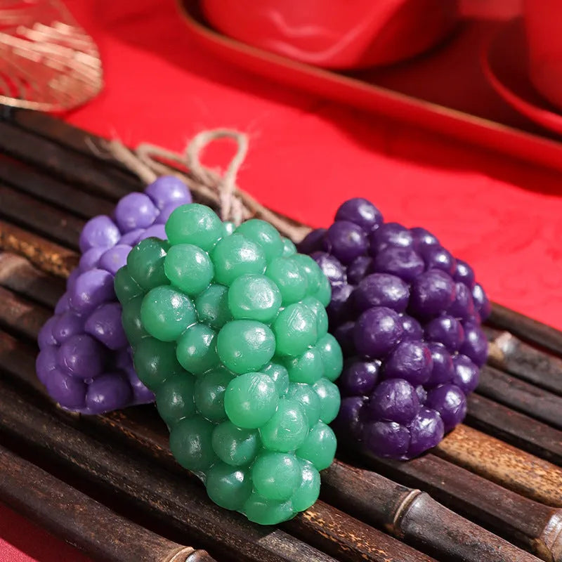 Grape cluster shaped handmade soap bar in purple or green colour, 80g weight
