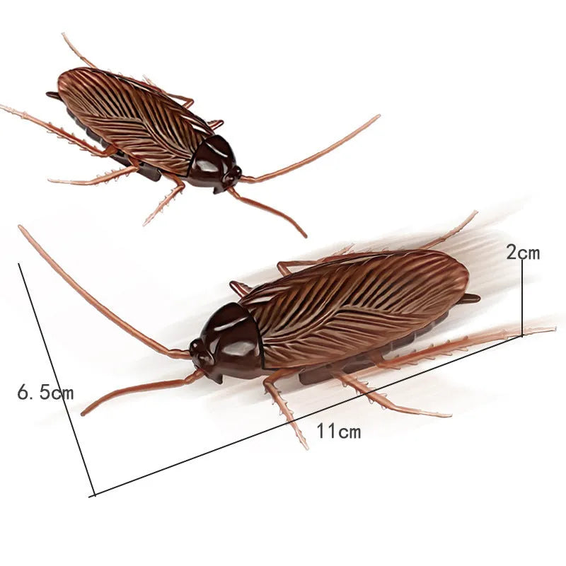 Vibration walking pet toy with cockroach, tarantula, mouse, and dragonfly designs on 11x5cm plastic base