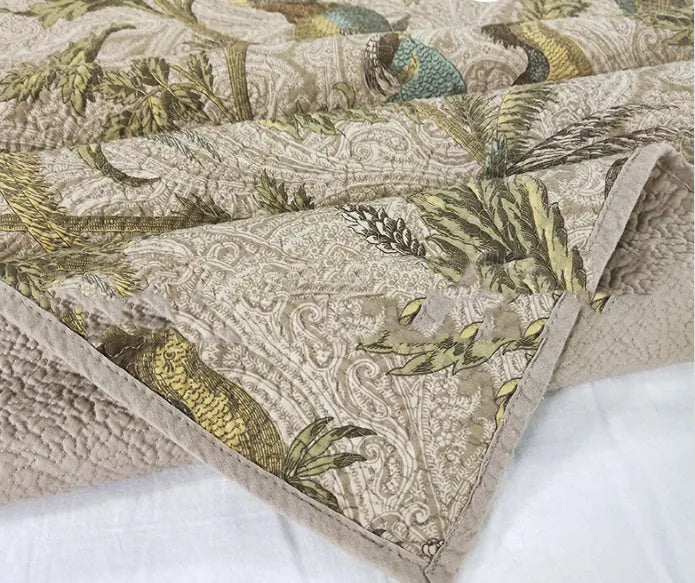 Blue American-style plant and flower pattern on a pure cotton bedspread set with two pillow shams.