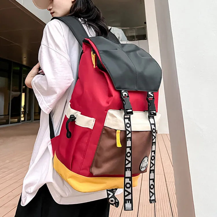 Oxford cloth backpack in black, green, or red with shoulder straps and 32cm by 46cm dimensions