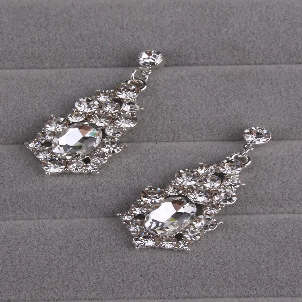 Alloy rhinestone jewellery set with necklace and earrings, adjustable water wave chain, butterfly pattern, for women