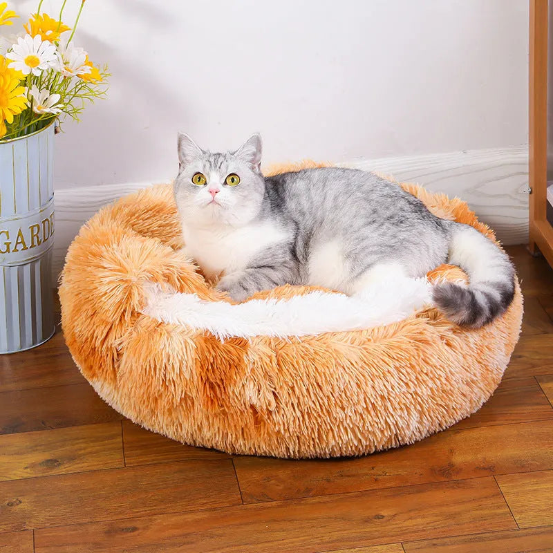Waterproof cloth dog kennel with semi-enclosed design in gradient colour