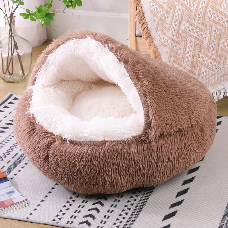 Waterproof cloth dog kennel with semi-enclosed design in gradient colour