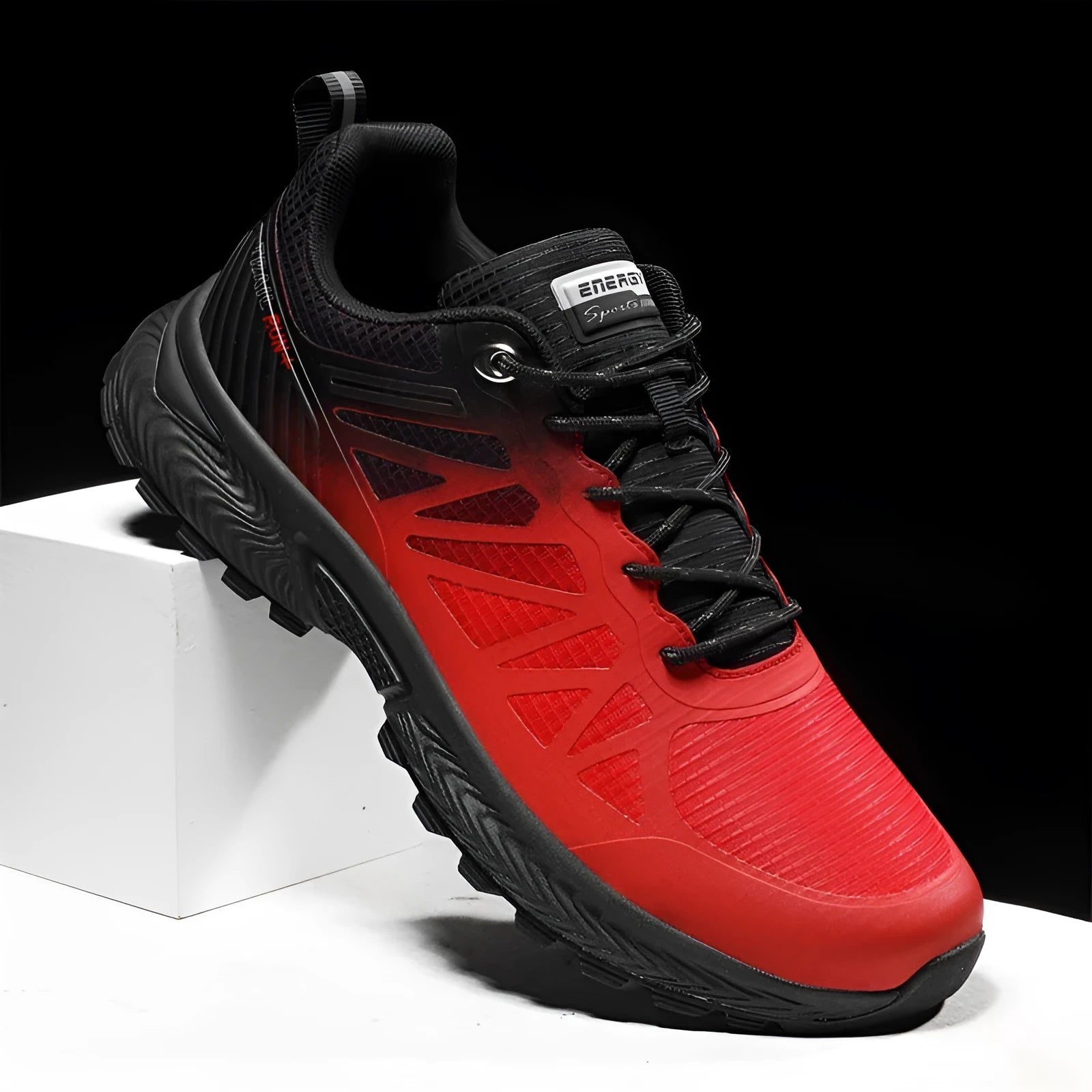 Men's black mesh running shoes with round toe and lace-up closure
