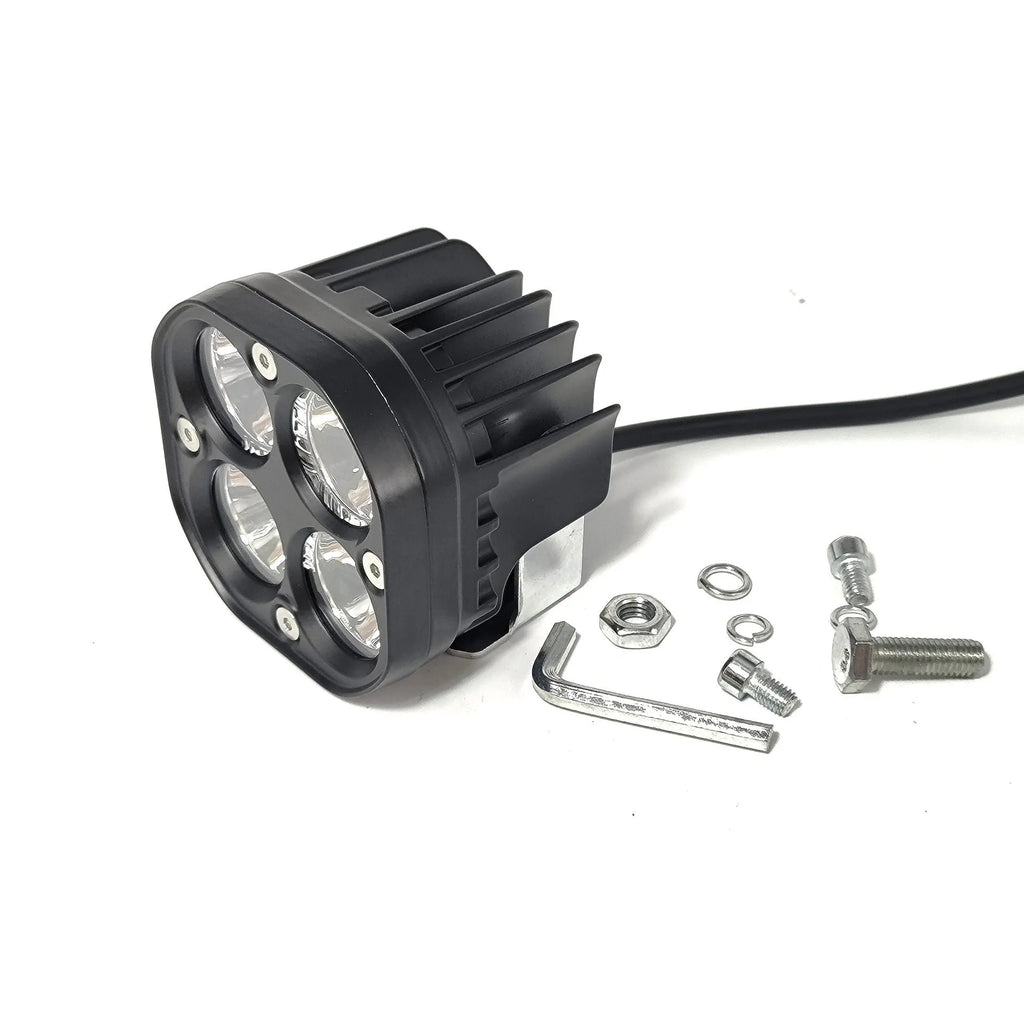 Four-eye vehicle headlight spotlight with aluminium mounting base in white or yellow light options