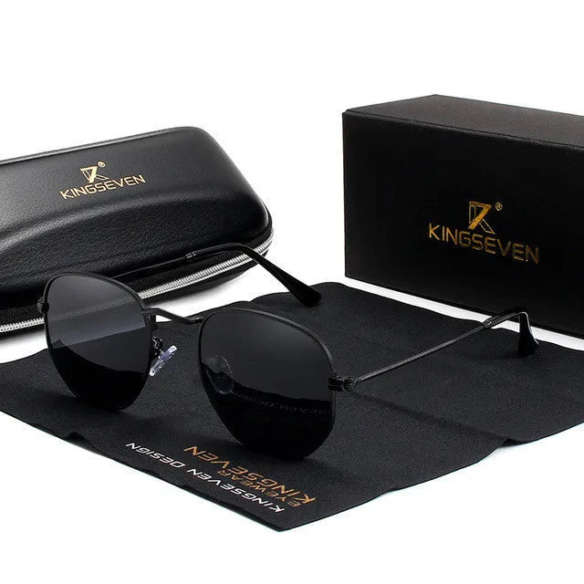 Men's retro sunglasses with round lenses in black frame and mirror finish options