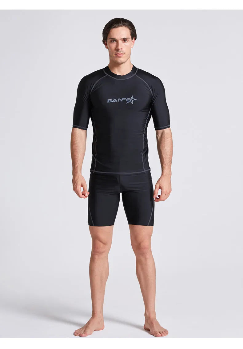 Men's quick-drying half sleeve swimsuit in nylon for snorkeling and surfing activities