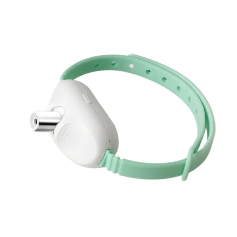 USB rechargeable interactive laser cat teasing collar in green and pink for self entertainment play