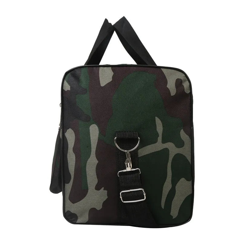 Camouflage pattern luggage bag with 20L capacity and waterproof fabric construction