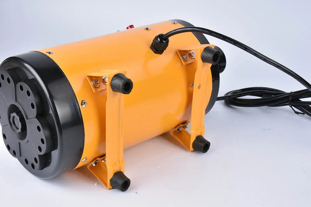Dog hair dryer in metal housing with 2200W motor, available in Black colour option