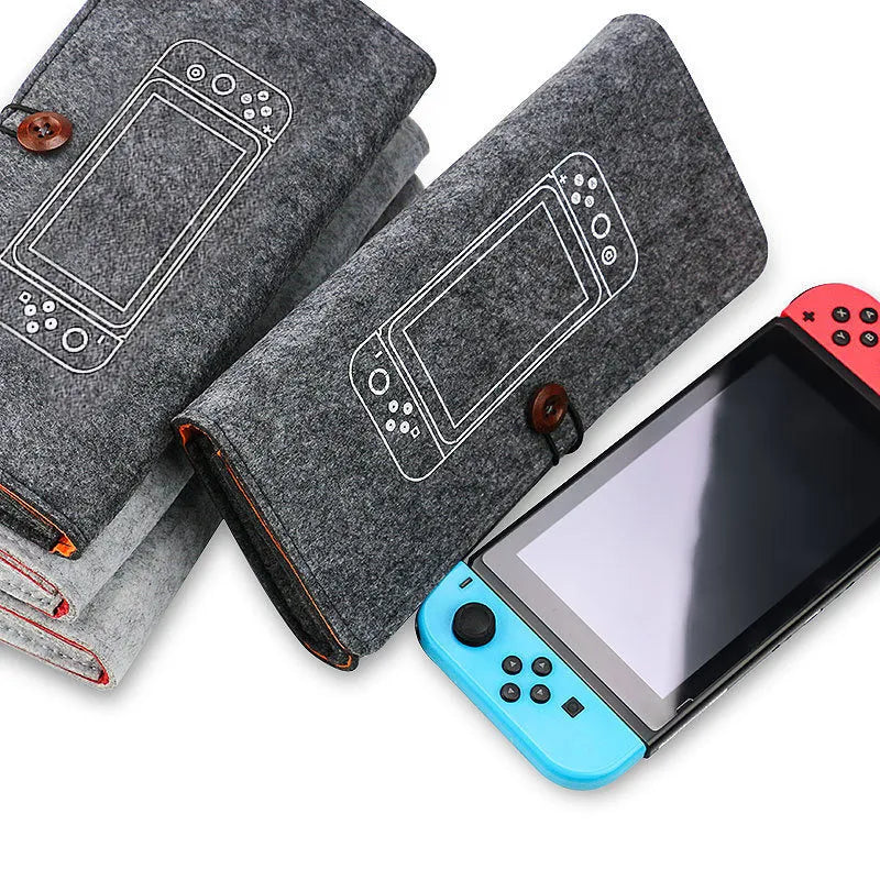 Black soft felt carrying pouch case for Nintendo Switch with game card slots