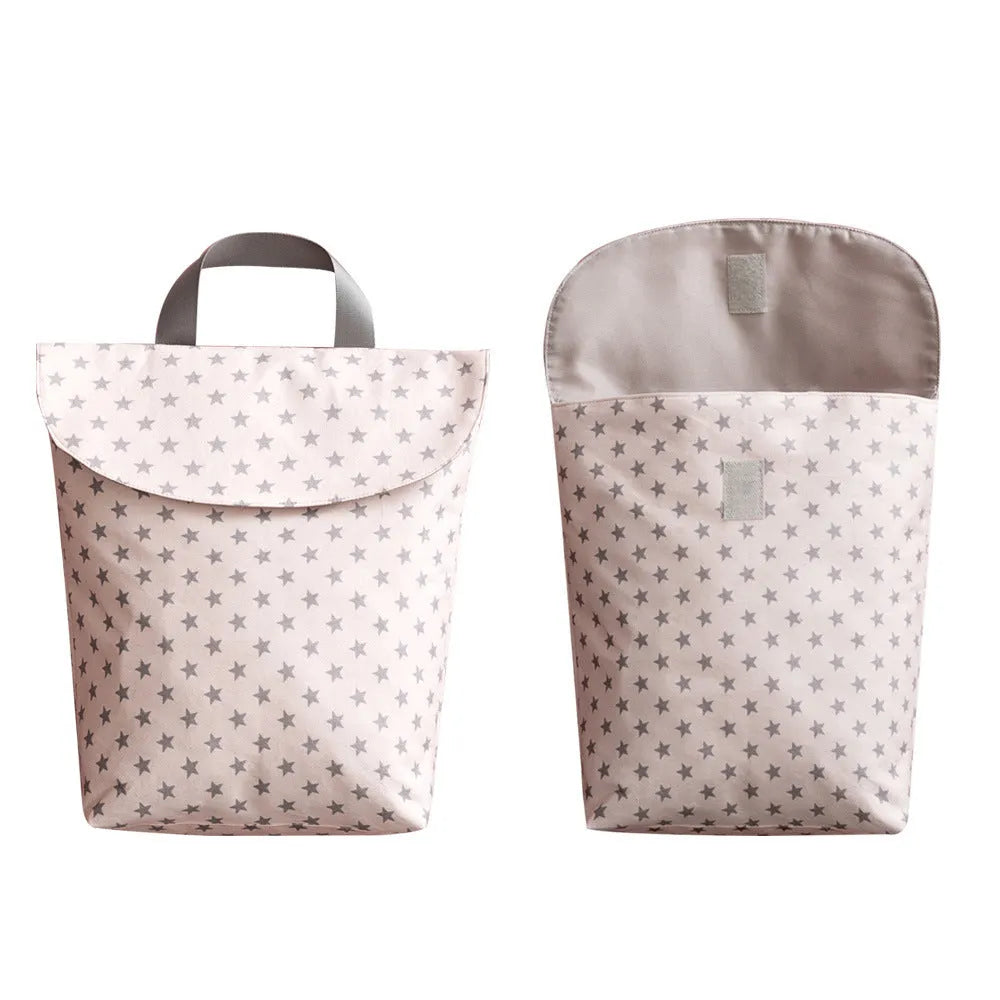 Baby diaper storage bag in polyester large capacity grey little fox design size L 28.5x27.5cm