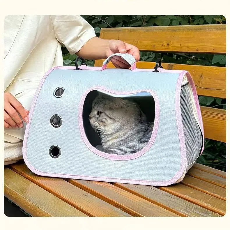 Portable PET bag in breathable Oxford PVC with large space for small pets, solid colour design