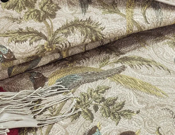 Blue American-style plant and flower pattern on a pure cotton bedspread set with two pillow shams.