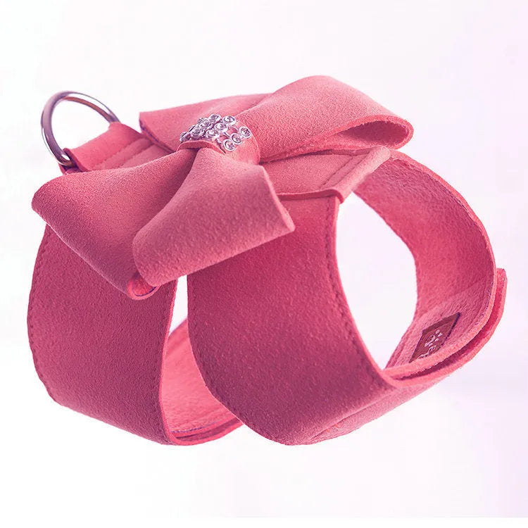 Cute pink bowknot puppy chest strap harness for dogs on a white background
