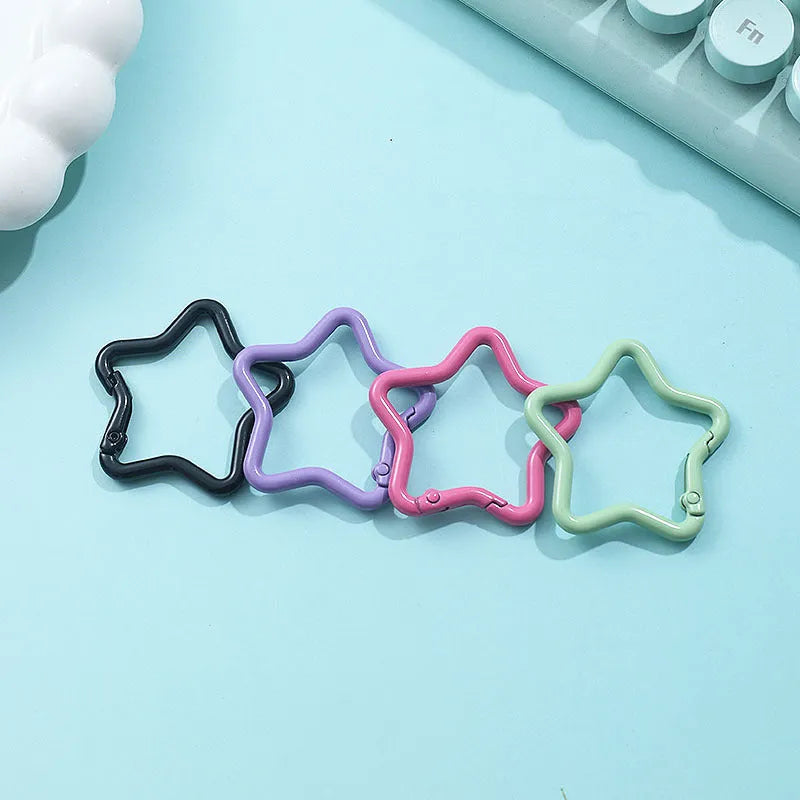 Zinc alloy five-pointed star keychain for backpack hanging in multiple colour options