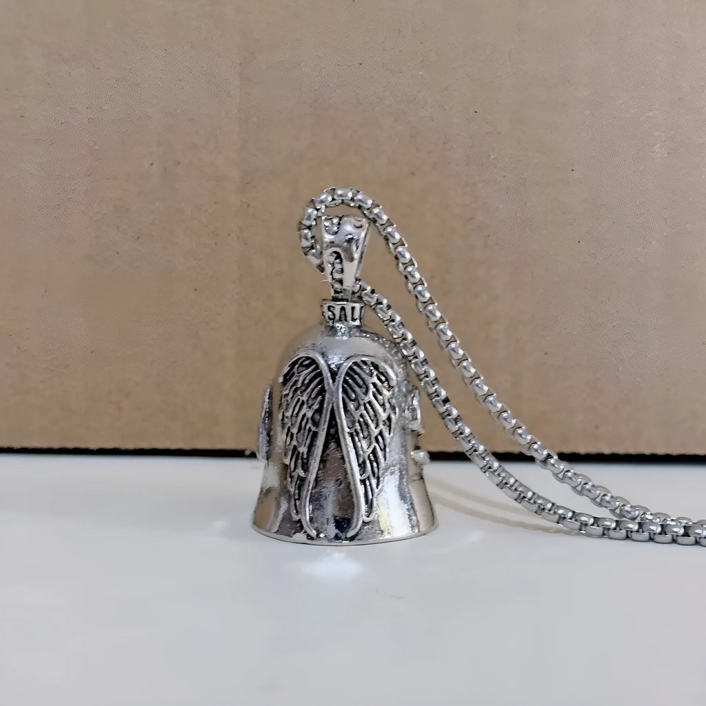 Vintage-style white angel feather design alloy necklace and keychain set.