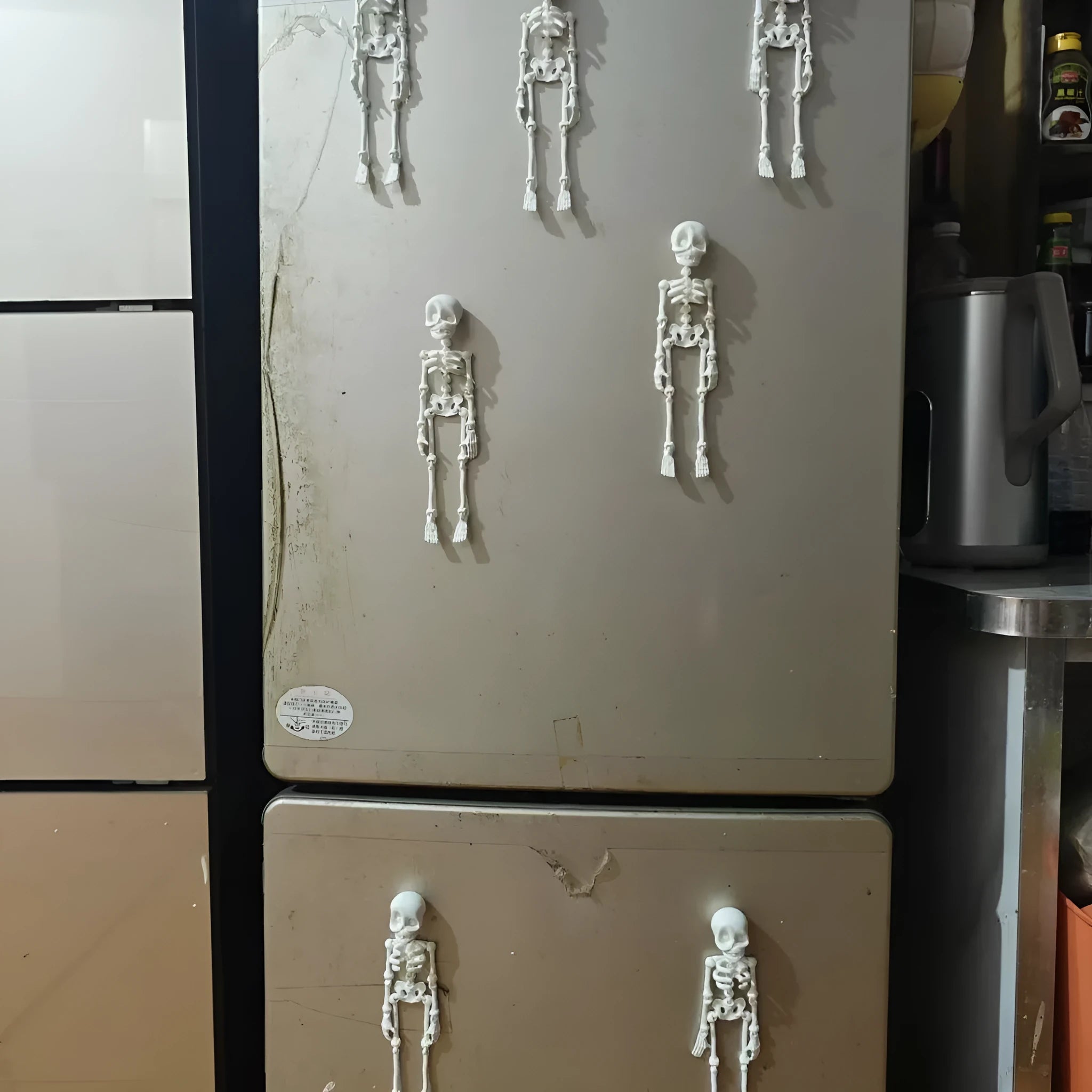 3D printed Halloween skull refrigerator magnet in modern art style, 18cm tall