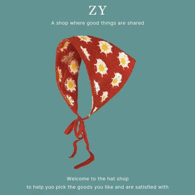 Cotton triangular headscarf with floral pattern in retro design for women's autumn winter accessory