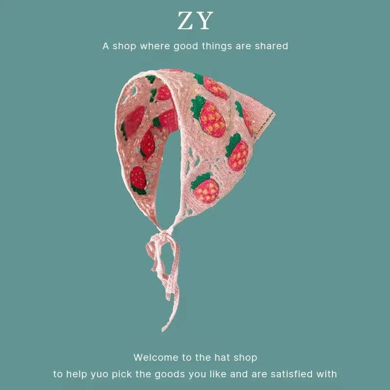 Cotton triangular headscarf with floral pattern in retro design for women's autumn winter accessory