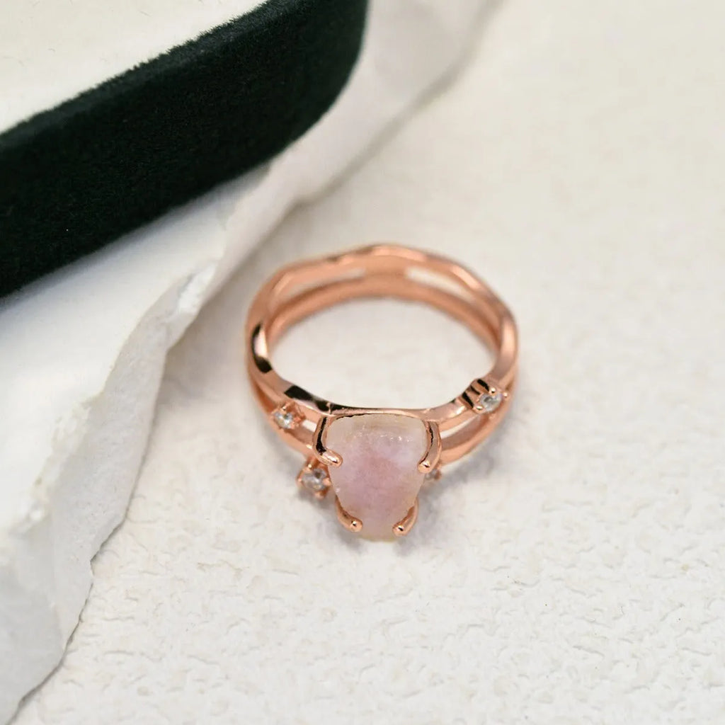 S925 silver irregular triangle moonstone ring in rose gold, white gold, or yellow gold colour on a hand.