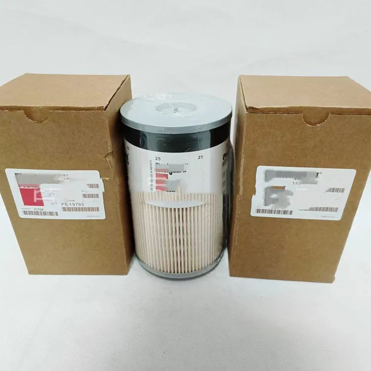 FS19764 diesel fuel filter for generator sets with 10mm inlet, outside diameter 106.93mm.