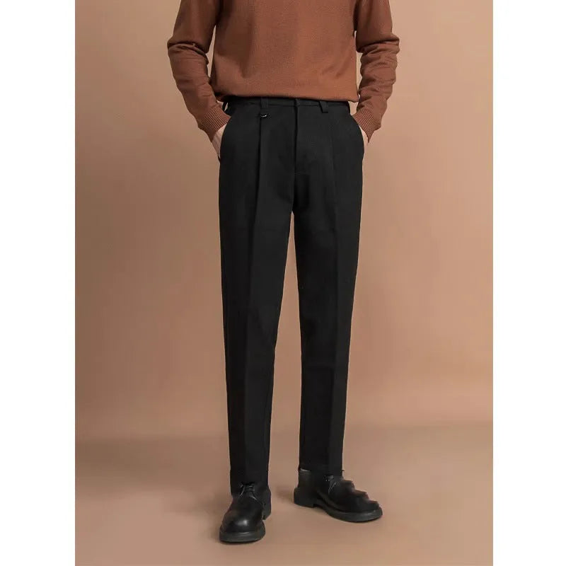 Men's straight-leg polyester pants in black with draped business casual design
