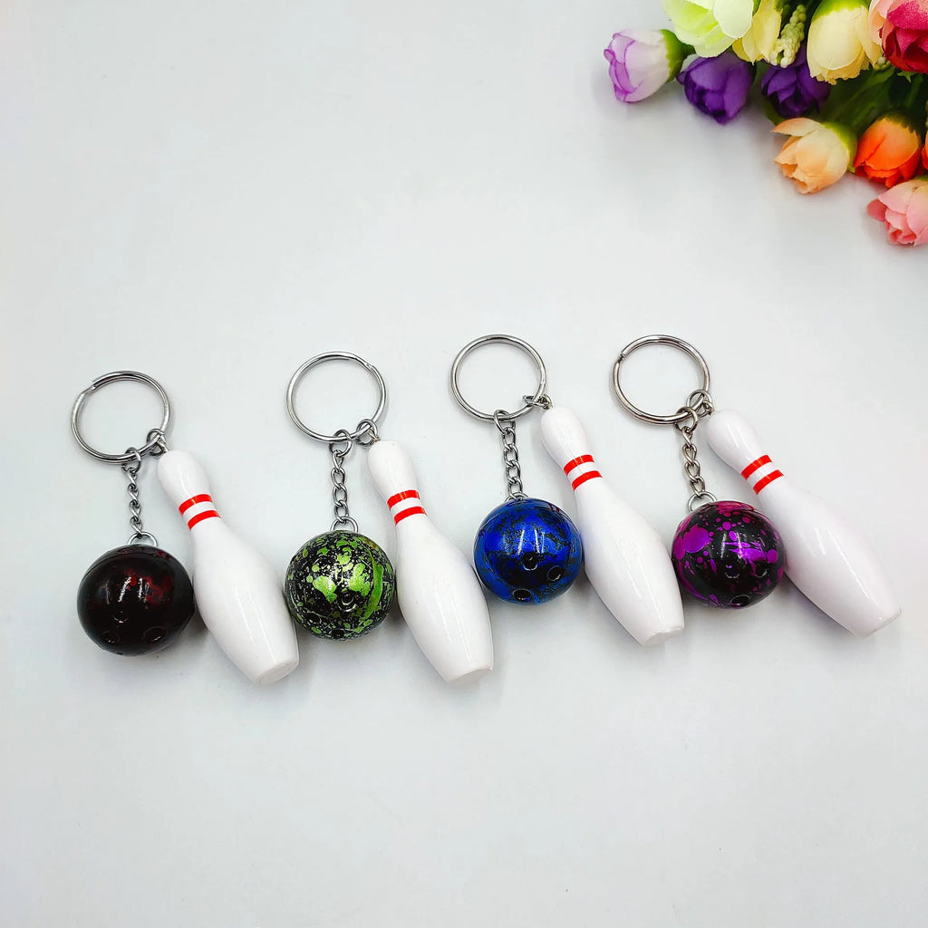 Mini bowling ball simulation keychain pendant in PVC metal construction with metal key ring