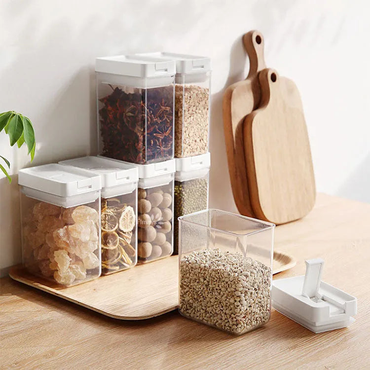 White transparent plastic 400ml storage container with airtight lid for grains