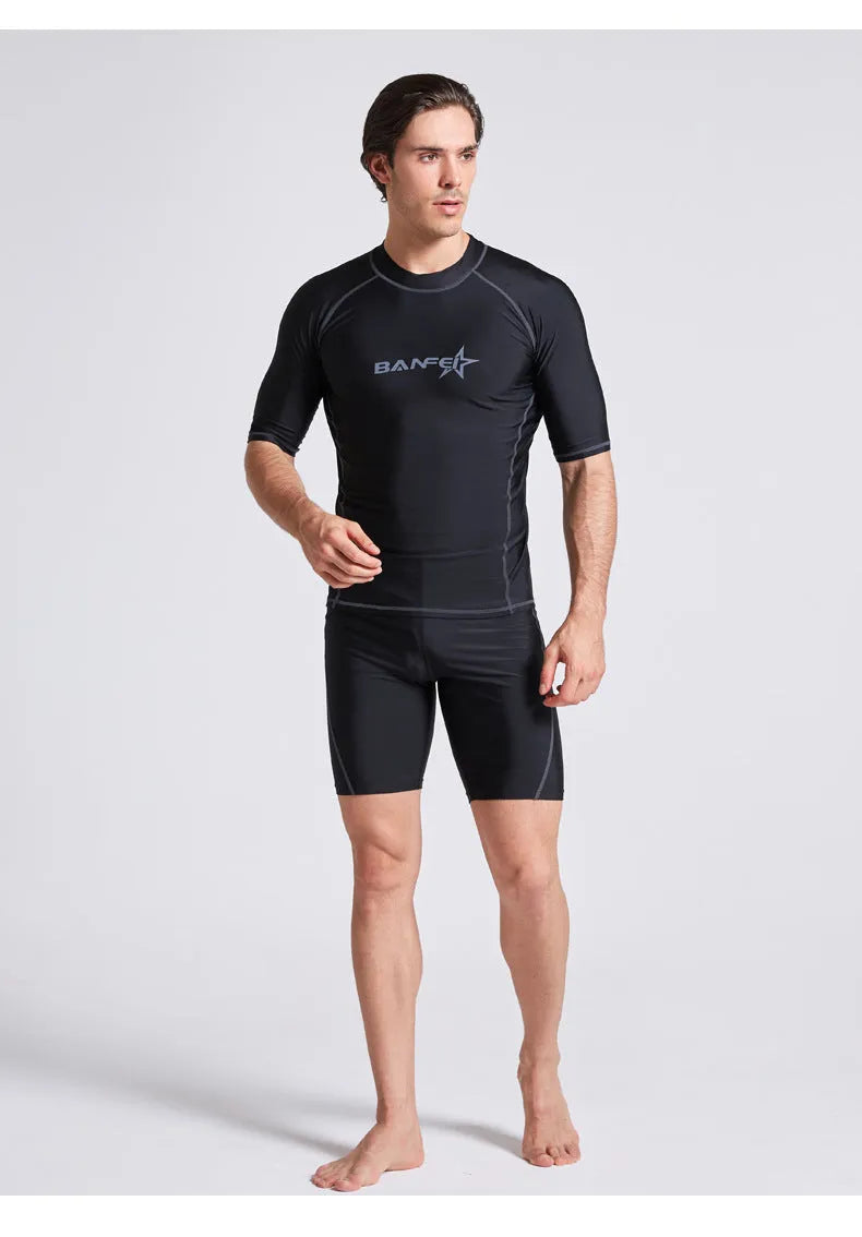 Men's quick-drying half sleeve swimsuit in nylon for snorkeling and surfing activities