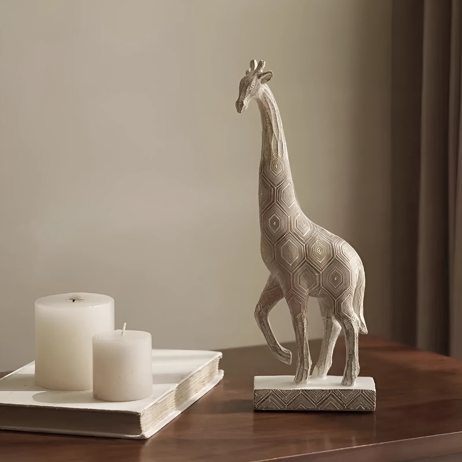 Wood colour synthetic resin giraffe ornament for home decoration