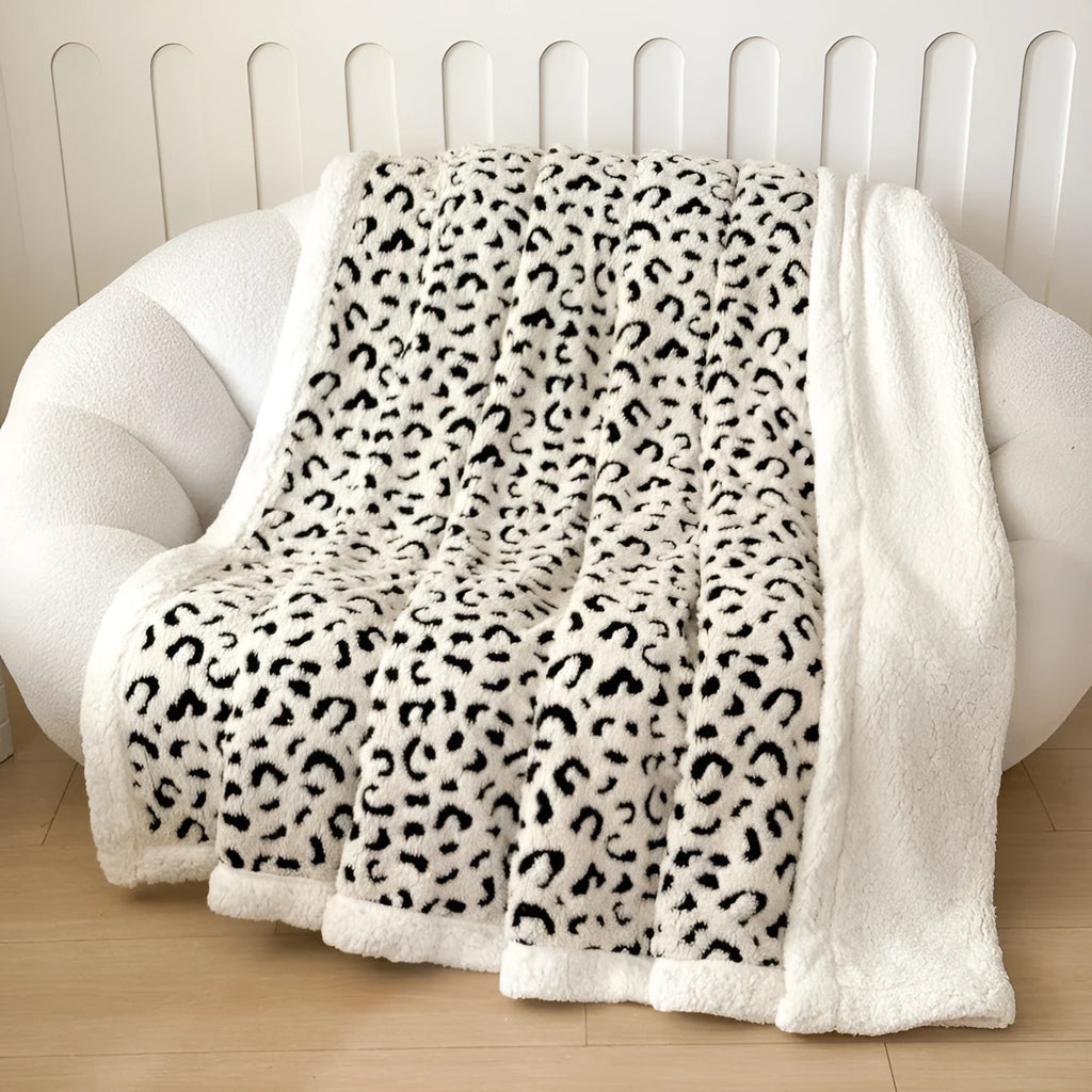 Double-layer cationic leopard jacquard taffeta blanket in animal print pattern showing texture and size options