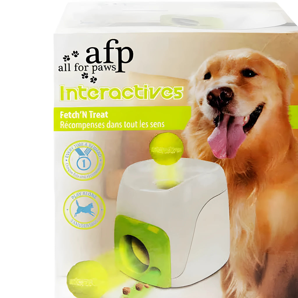 Dog tennis food award machine made of ABS plastic in compact 20x20x18cm size with tennis ball