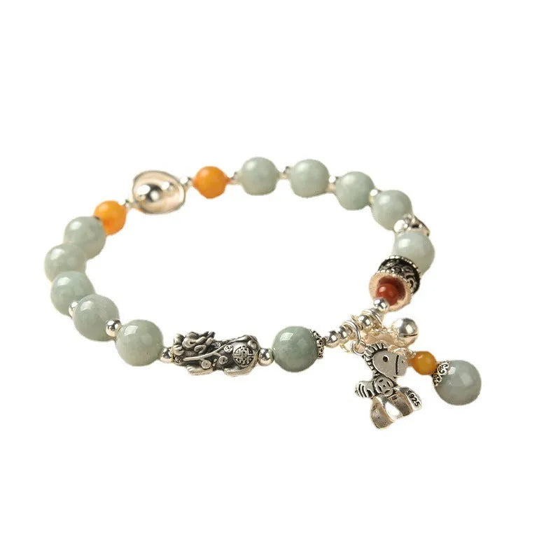 Natural Grade A jade vintage bracelet with pony design and alloy clasp.