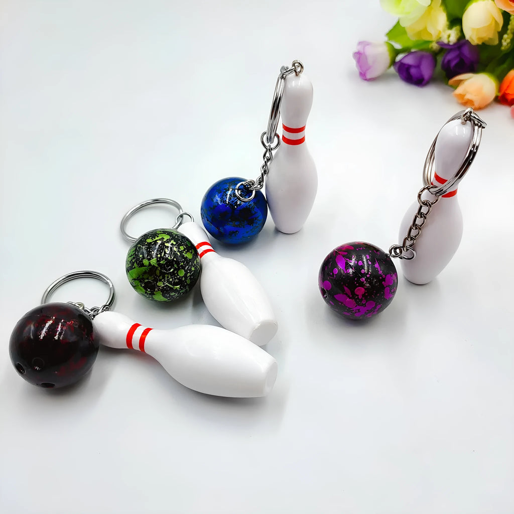 Mini bowling ball simulation keychain pendant in PVC metal construction with metal key ring