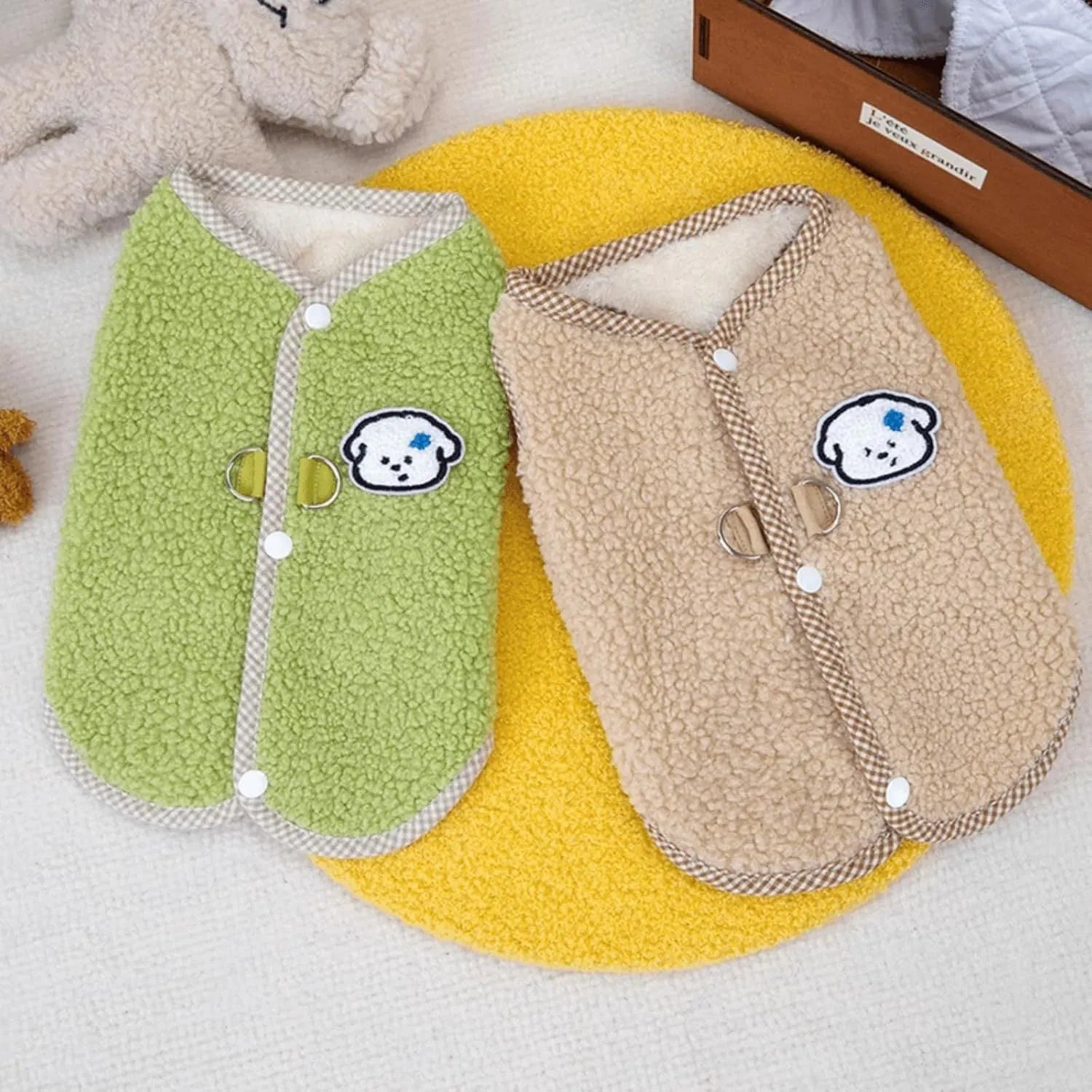 Green coral fleece dog sweatshirt vest with leash ring for winter wear
