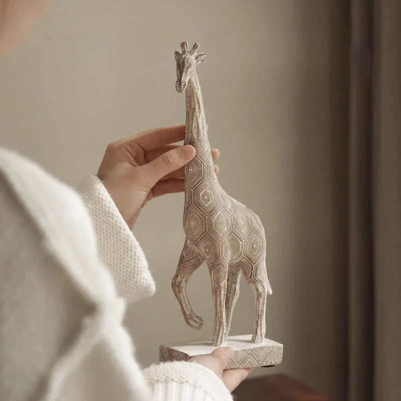 Wood colour synthetic resin giraffe ornament for home decoration