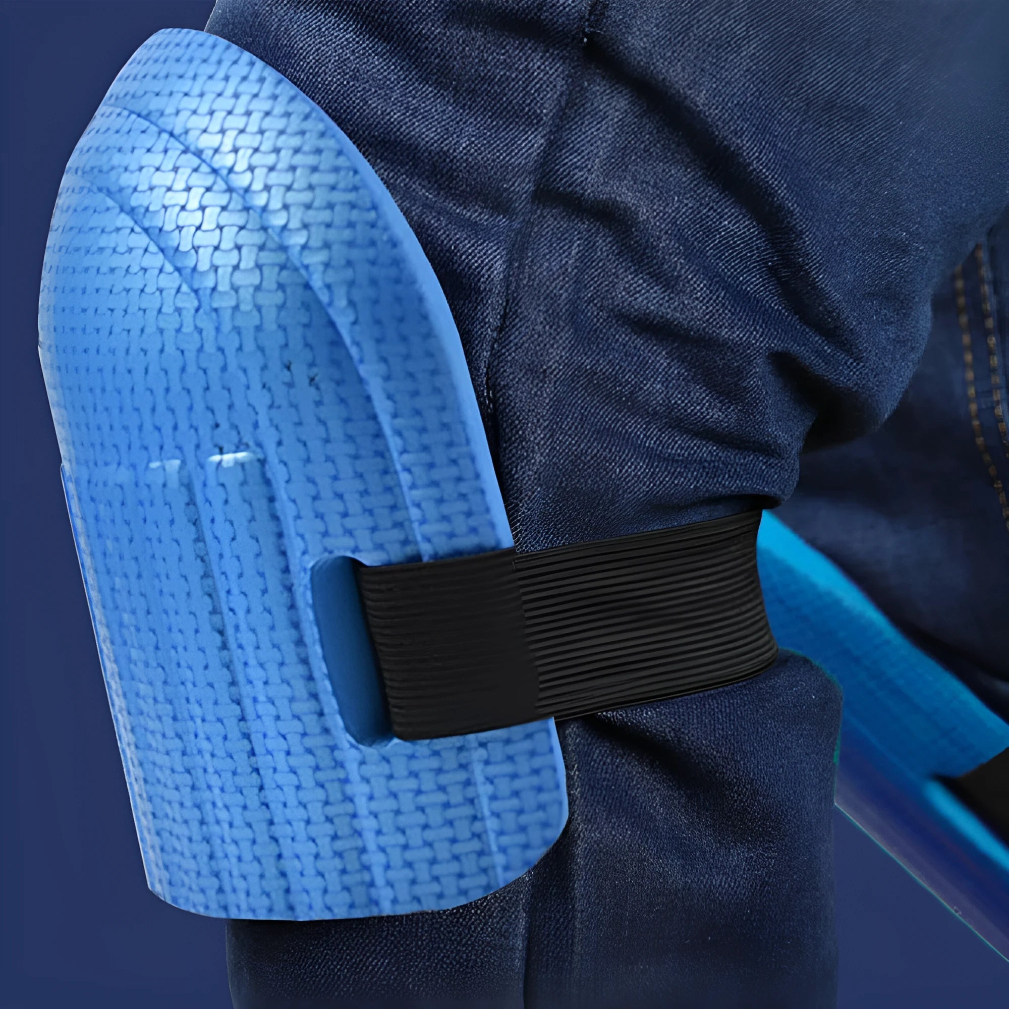 A pair of foam kneepads in four colour options: black, blue, green, and pink.