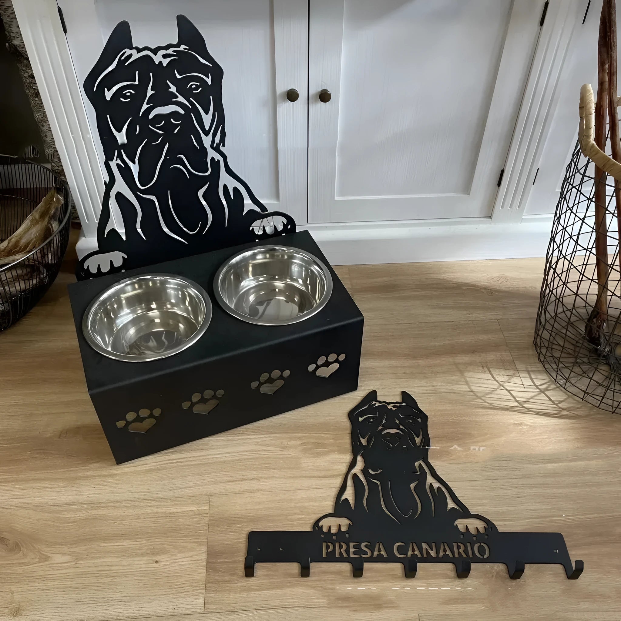 Personalised dog bowl holder with custom name, stainless steel bowl, and iron dog head decoration