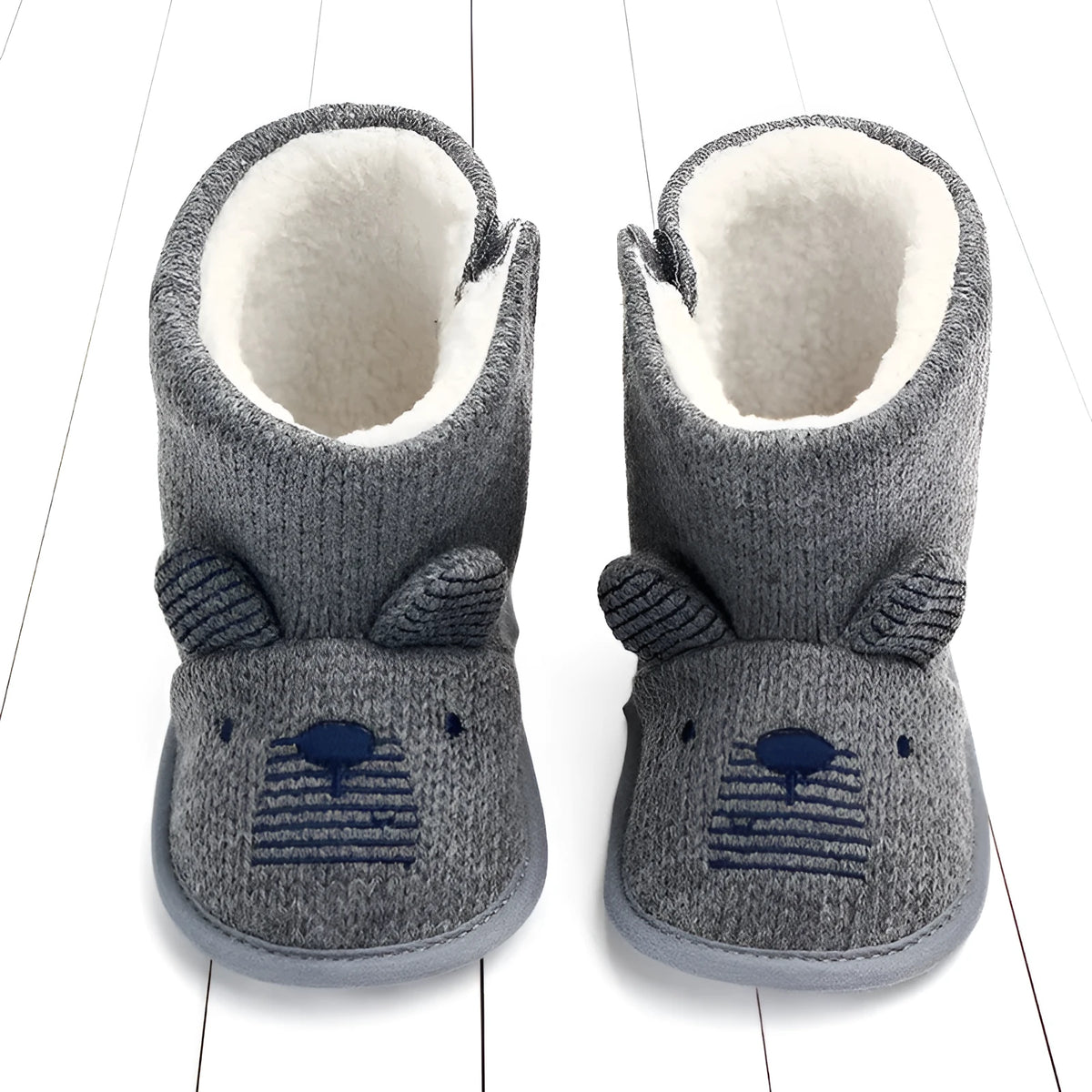 Baby wool warm cotton high-top shoes with Velcro fastening, white, available in sizes 11.5cm to 13.5cm