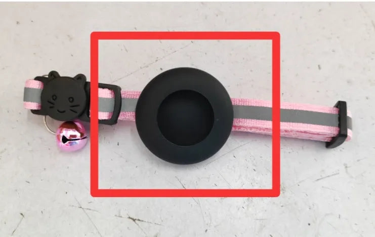 Reflective nylon Airtag collar with bell and safety buckle, adjustable 22-35 cm for cats and small dogs